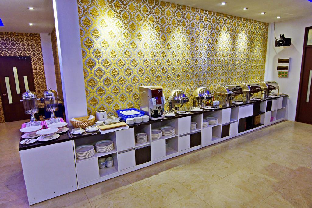 Perfect Hotel Mandalay Esterno foto