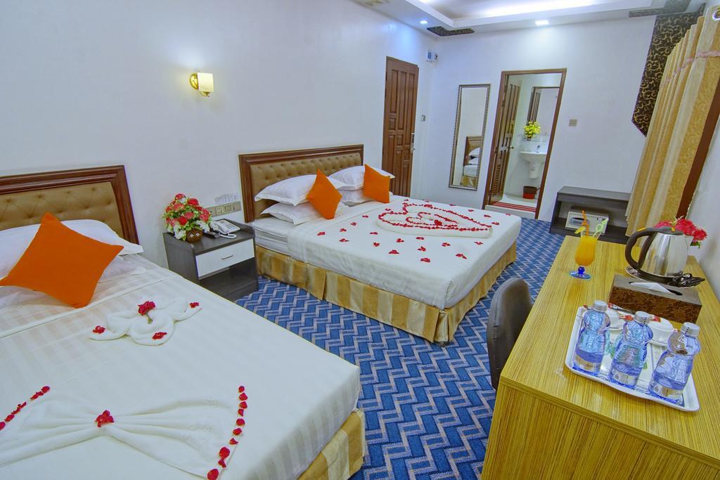 Perfect Hotel Mandalay Esterno foto
