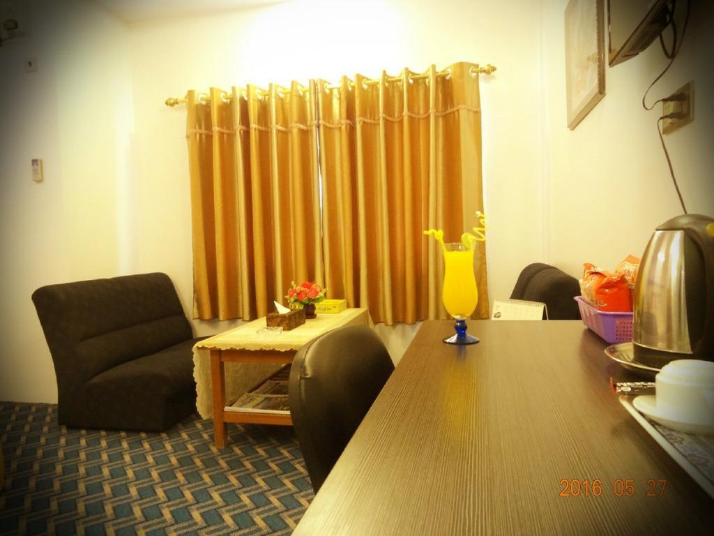 Perfect Hotel Mandalay Esterno foto