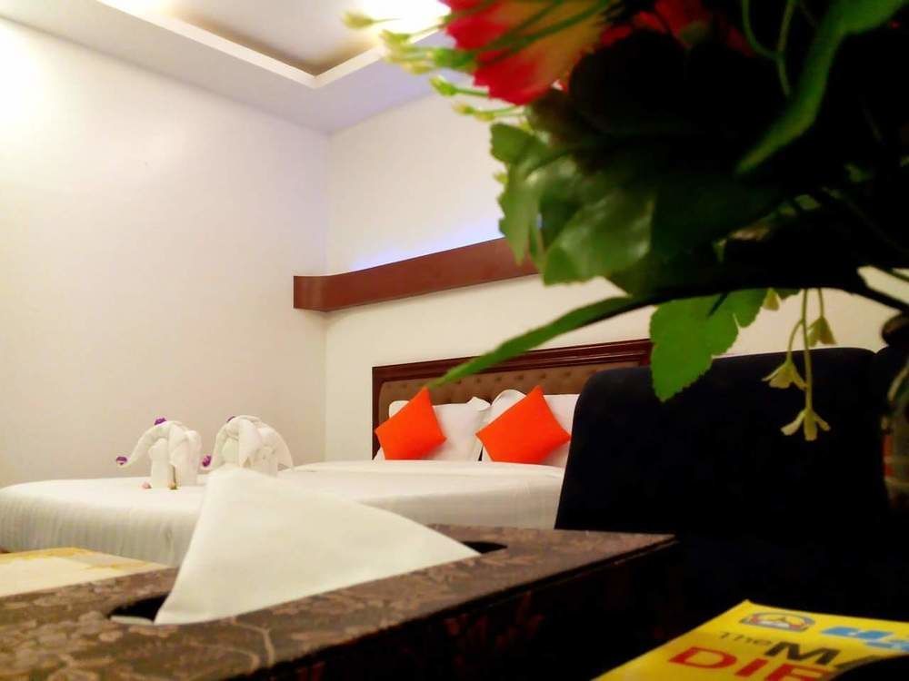 Perfect Hotel Mandalay Esterno foto