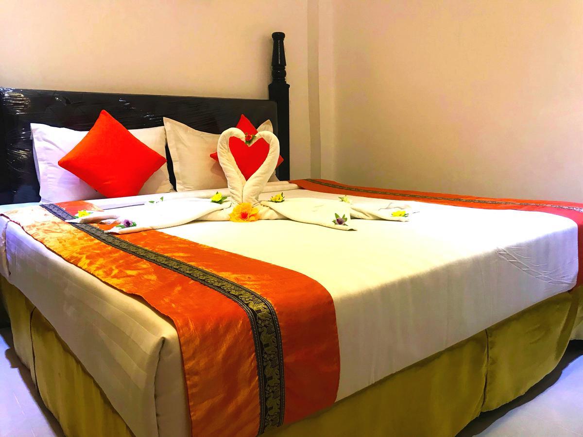 Perfect Hotel Mandalay Esterno foto