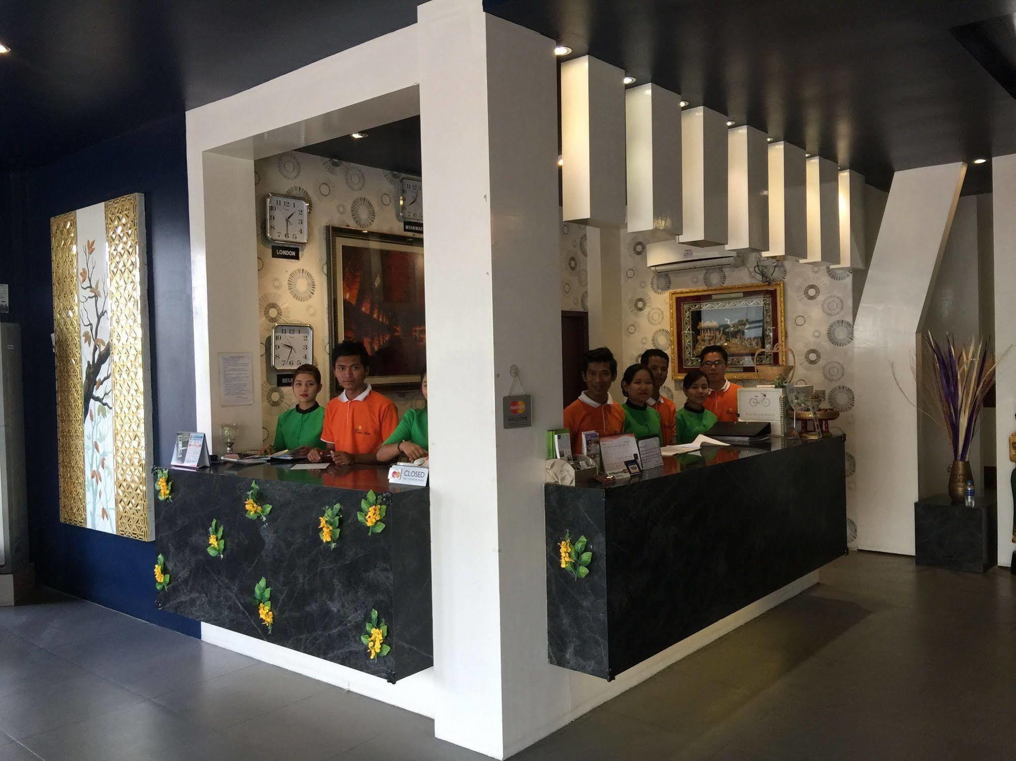 Perfect Hotel Mandalay Esterno foto