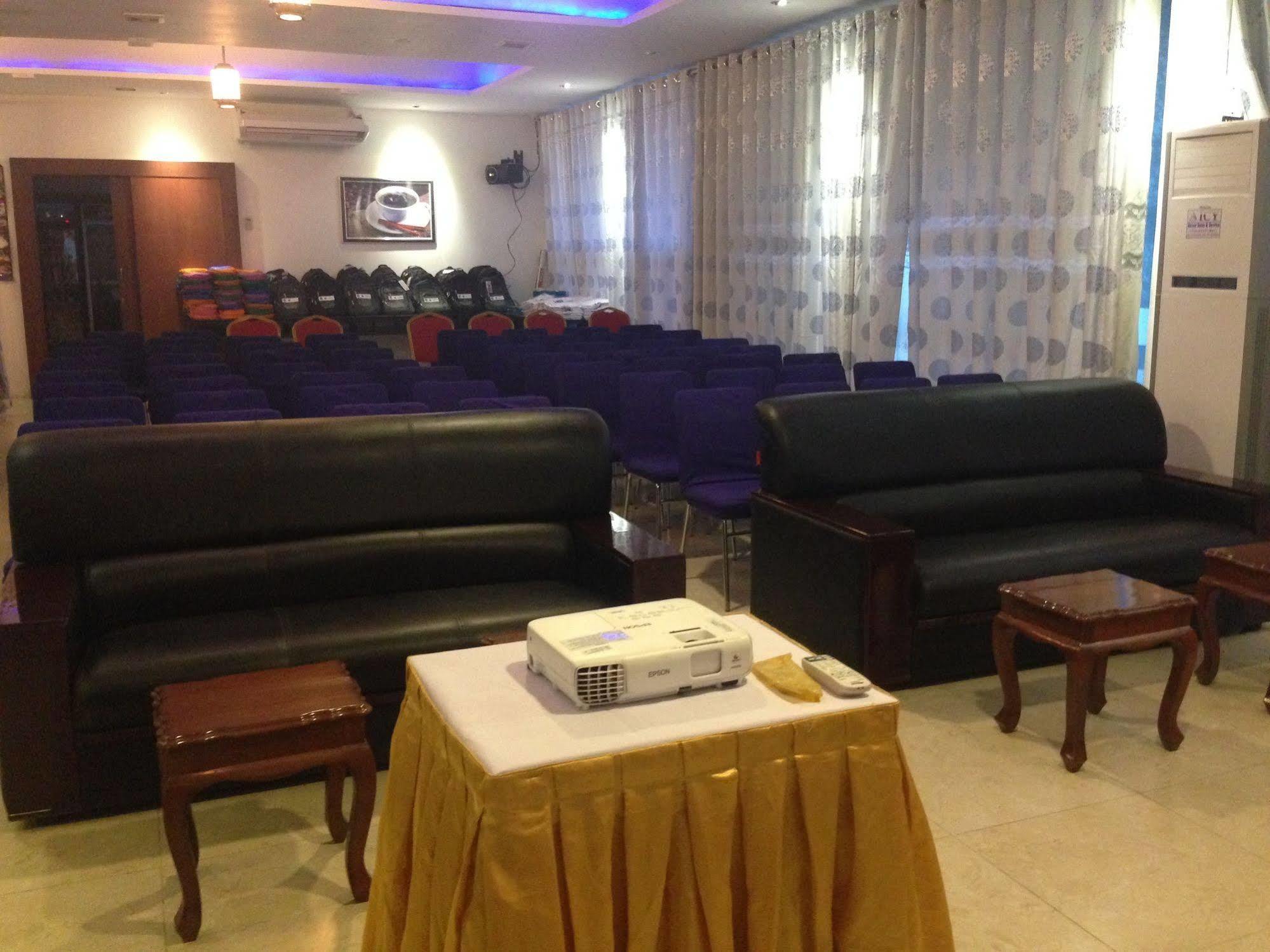 Perfect Hotel Mandalay Esterno foto